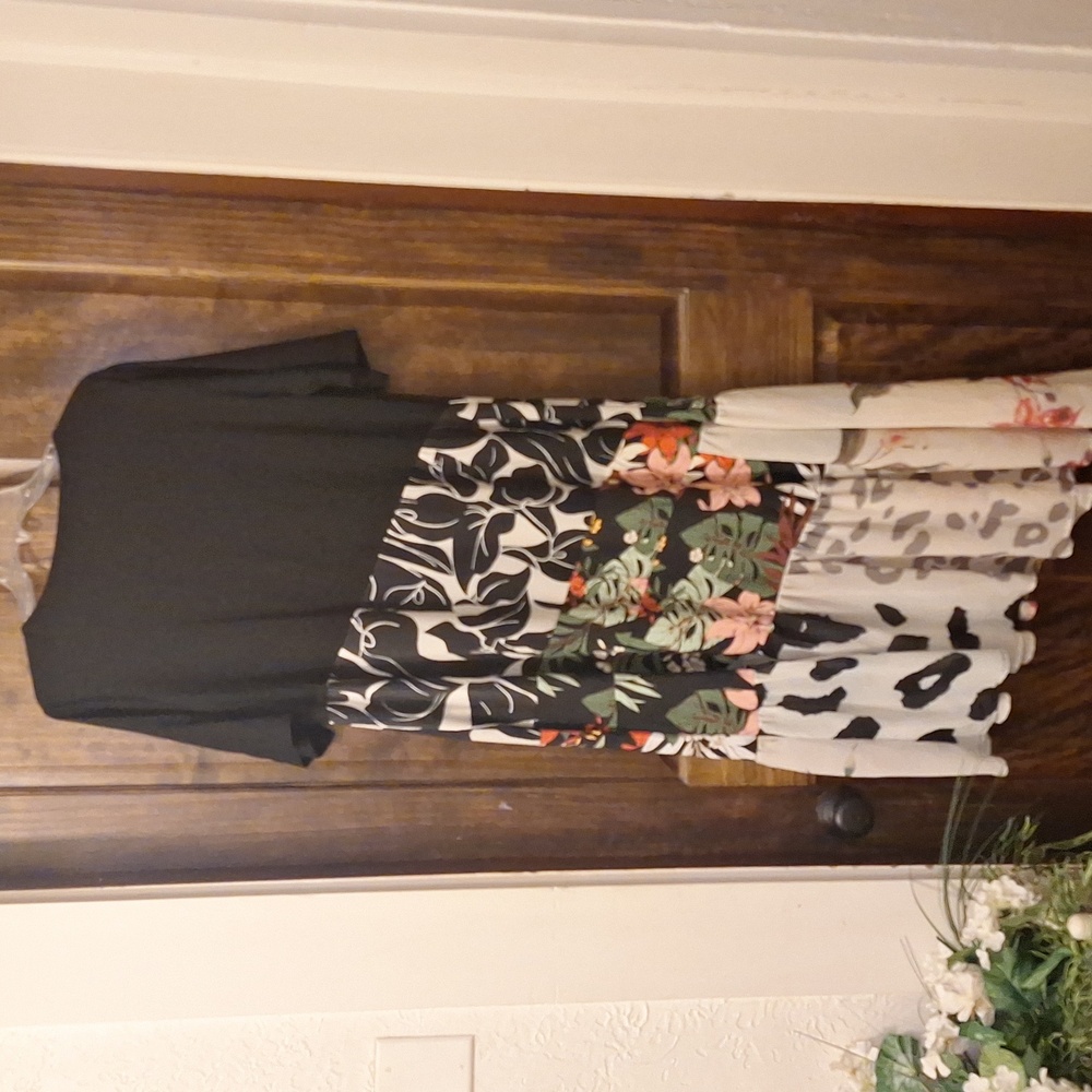 SHANA Floral Black and White Maxi Dress, S - Picture 4 of 5